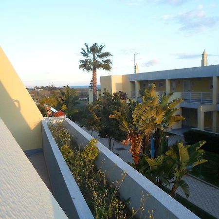 לאגוּ‏ש Condominio Do Mar - Martine Et Thierry מראה חיצוני תמונה