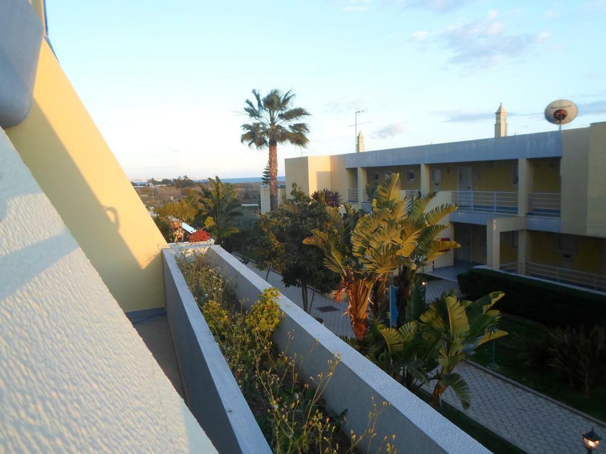 לאגוּ‏ש Condominio Do Mar - Martine Et Thierry מראה חיצוני תמונה