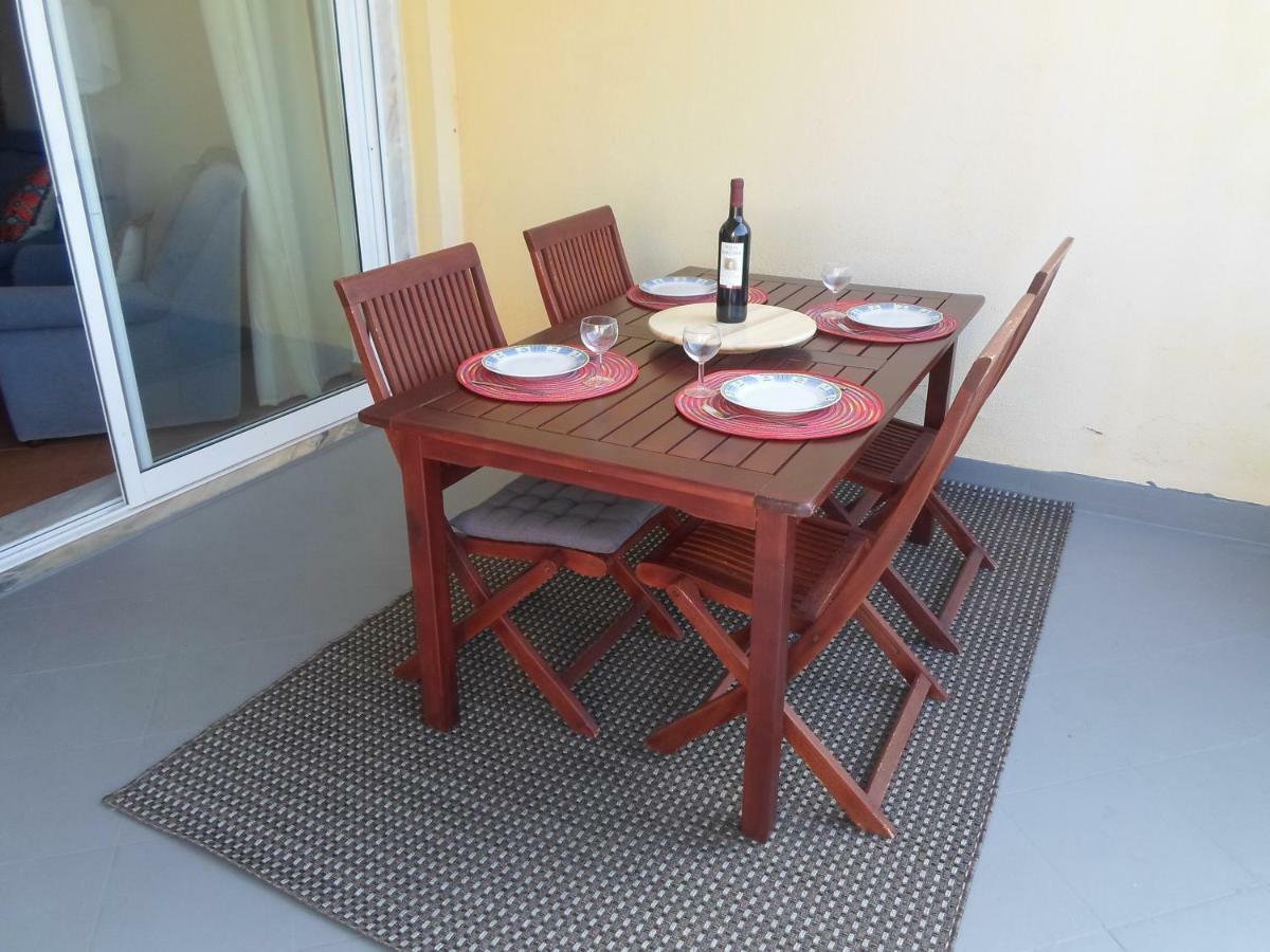 לאגוּ‏ש Condominio Do Mar - Martine Et Thierry מראה חיצוני תמונה