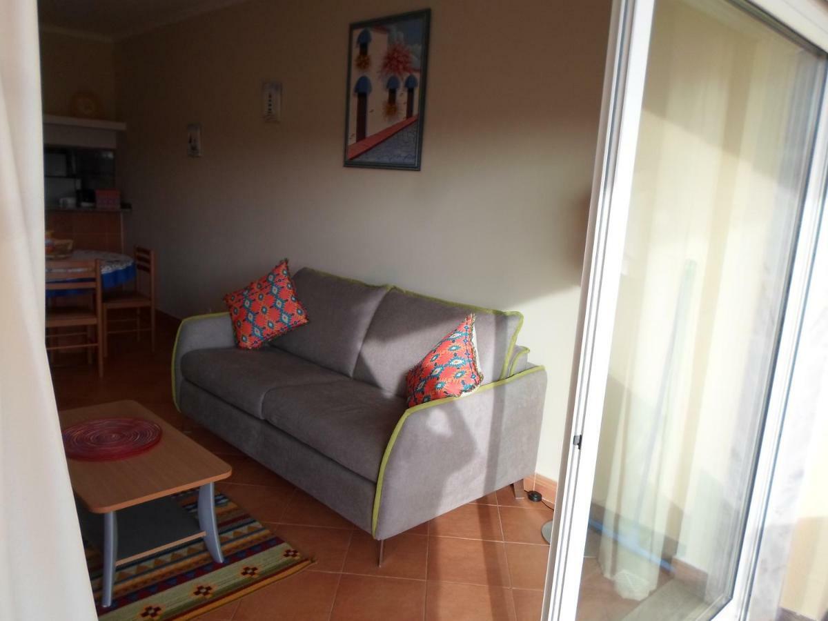 לאגוּ‏ש Condominio Do Mar - Martine Et Thierry מראה חיצוני תמונה